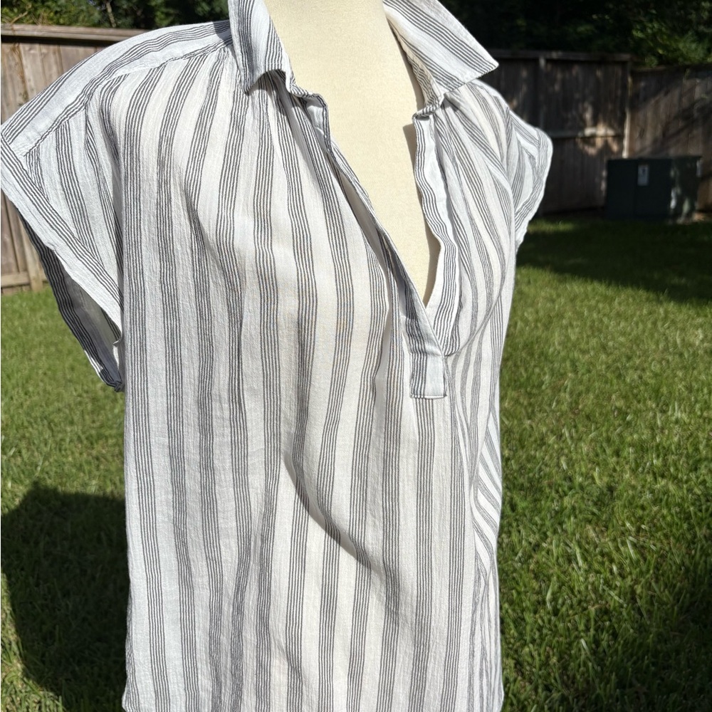 H&M Black and White Gauze Lightweight Striped Popover Blouse